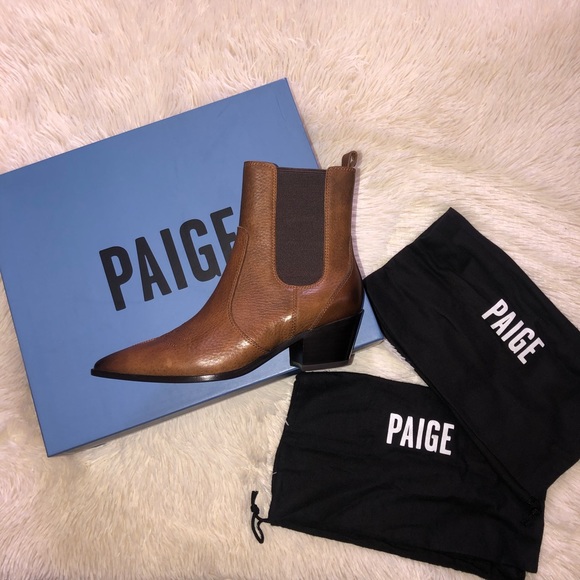 paige willa boot